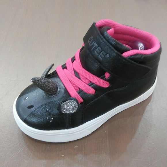 Girls Toddlers Hi -Top Unicorns Accent Sneakers - Picture 7 of 8